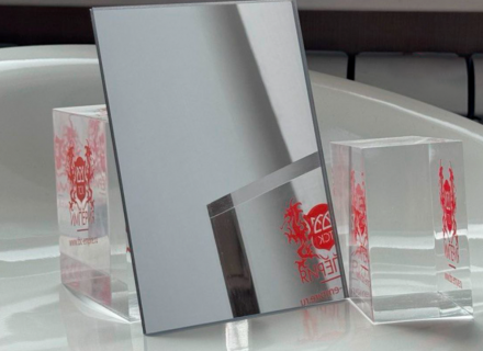 Зеркальный монолитный поликарбонат IRROX-REFLECTION GP, серебро 1*1200*600мм