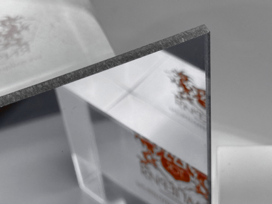 Абразивостойкий зеркальный монолитный поликарбонат IRROX-REFLECTION HARDPRO GP, серебро, 2*590*1200мм