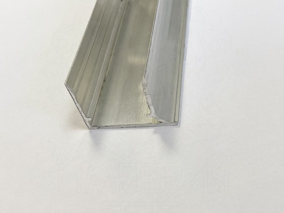 Профиль торцевой алюминиевый F20 мм.